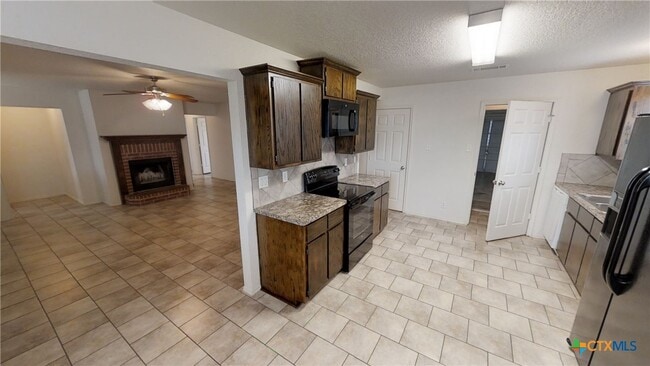 Building Photo - 3807 John Haedge Dr