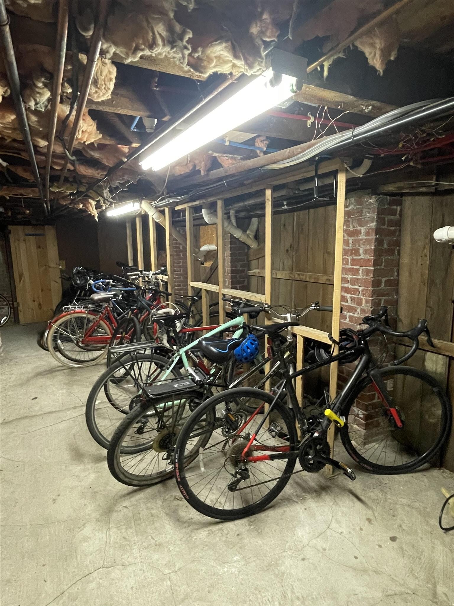 Building Photo - 401 Columbia St