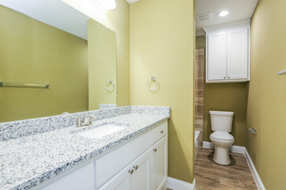 Building Photo - 10540 Wild Oak Dr