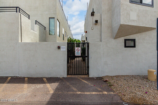 Building Photo - 3635 N 68th St