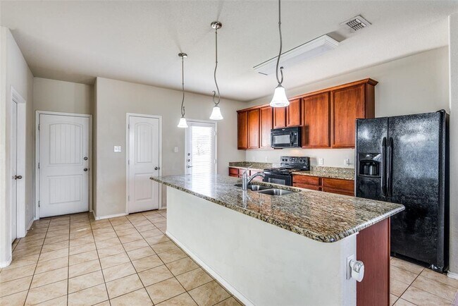 Building Photo - 712 Whitemarsh Dr