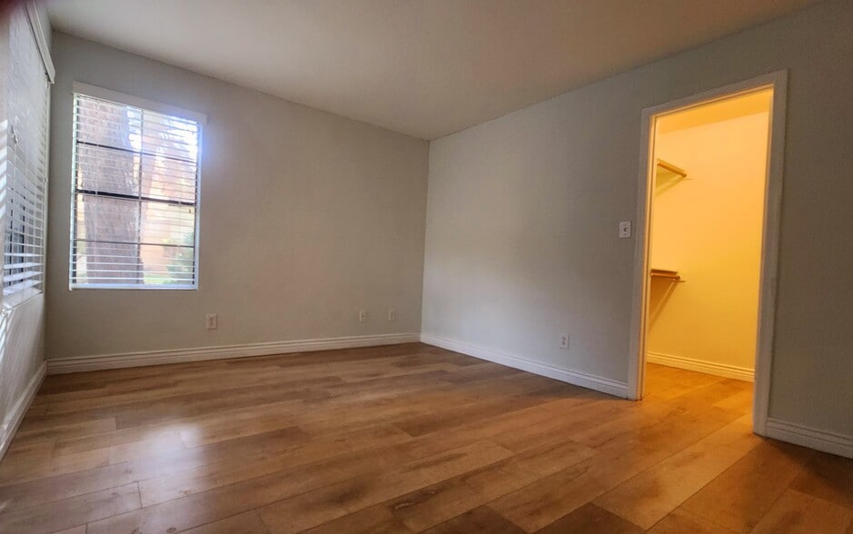 2nd bedroom - 6885 E Cochise Rd