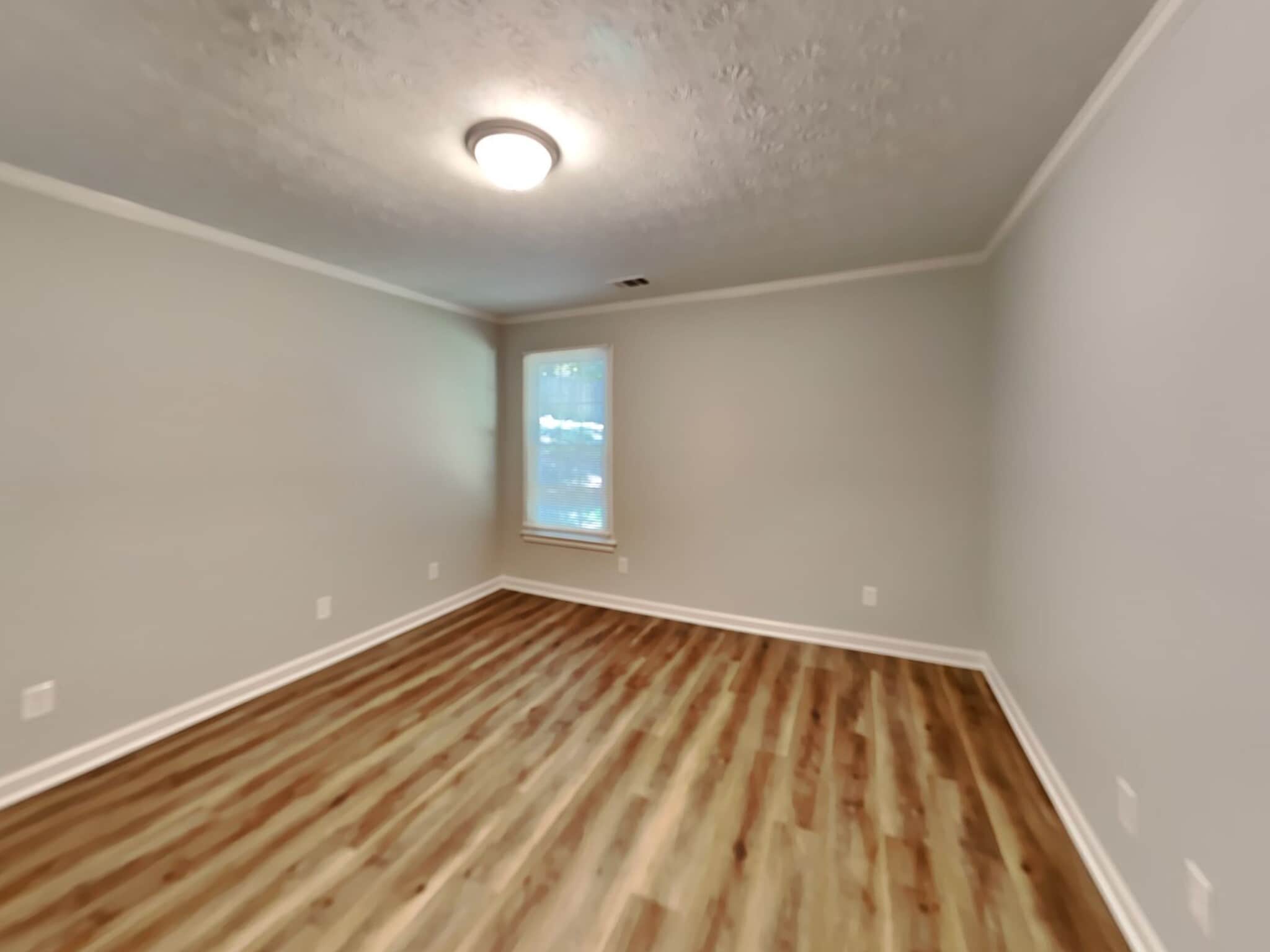 Building Photo - 245 Princeton Way