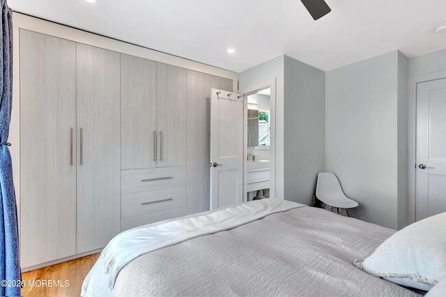 Building Photo - 637 Beacon Blvd