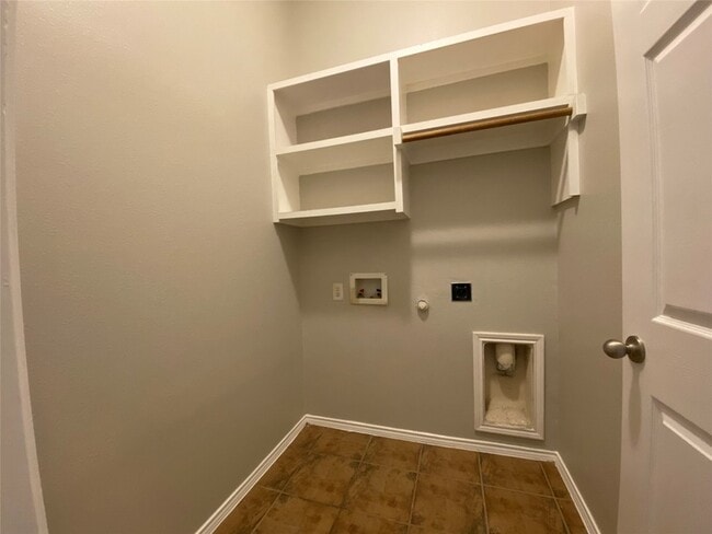 Building Photo - 13675 Fall Harvest Dr