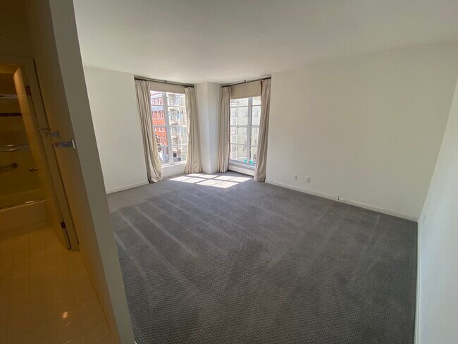 Master bedroom - 2040 Franklin St