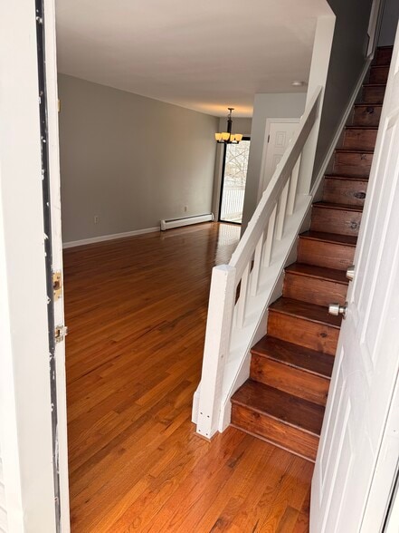 Building Photo - 11 Wopowog Trl