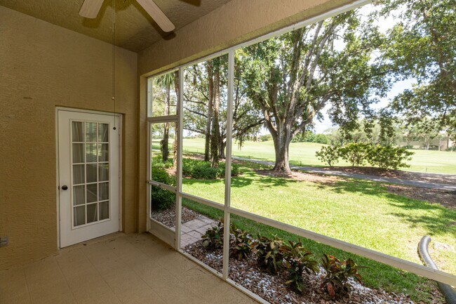 Building Photo - 12040 Summergate Cir