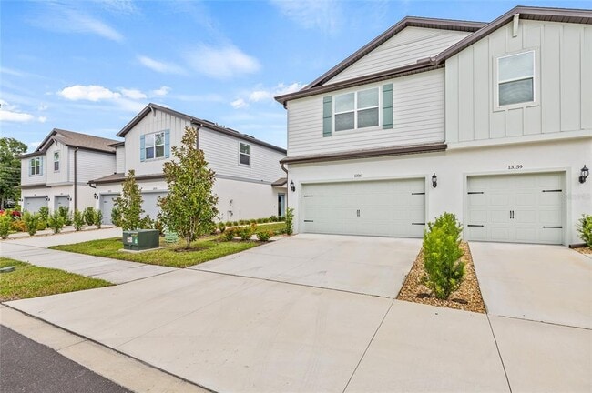 Building Photo - 13161 Stillmont Pl