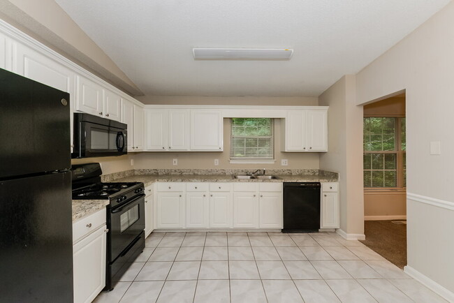 Building Photo - 3826 Dogwood Farm Rd