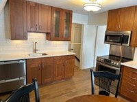 Building Photo - 42 Irving St