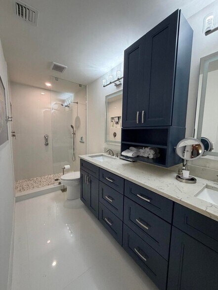 Building Photo - 4607 Kittiwake Ct
