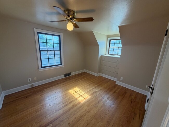 Building Photo - 51 N Dunlap Ave
