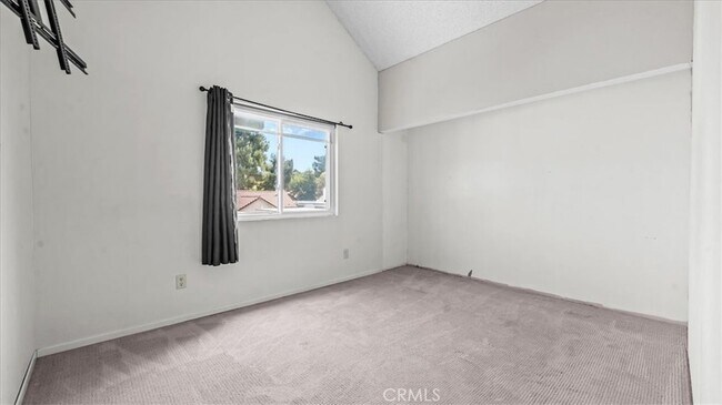 Building Photo - 10861 Mountain View Ave