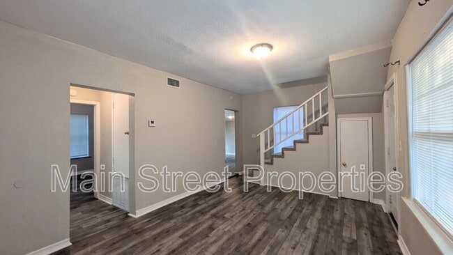 Building Photo - 3500 W Cervantes St