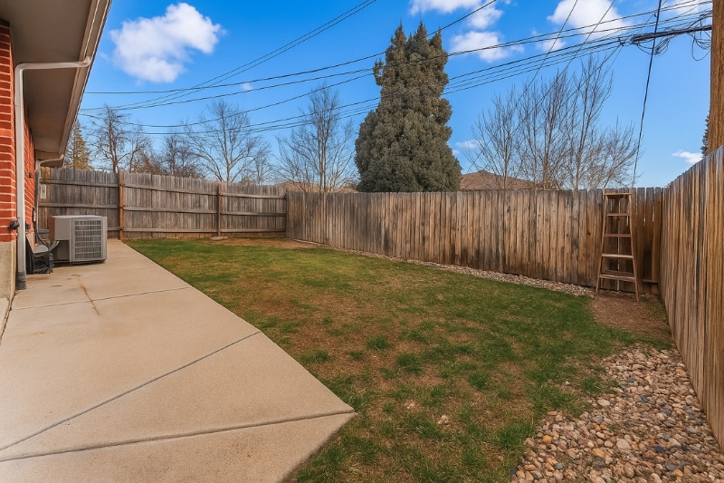 Building Photo - 5417 S Fox St