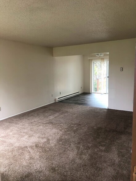 Building Photo - 5540 First Ct