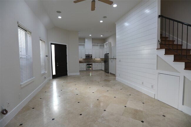 Building Photo - 1608 Patterson St