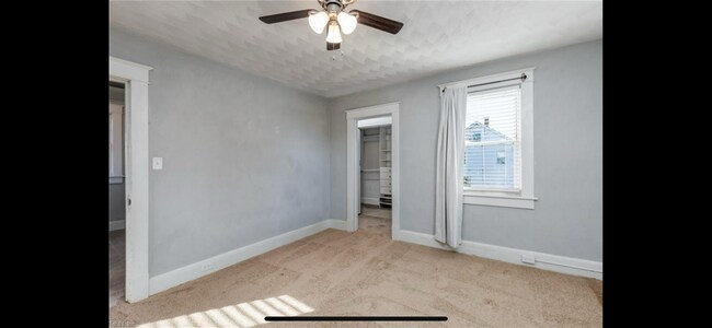 Master bedroom view of closet - 3436 Chesapeake Blvd