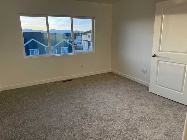 Building Photo - 515 S 800 W