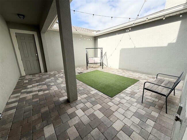 Building Photo - 15910 Marina Bay Dr