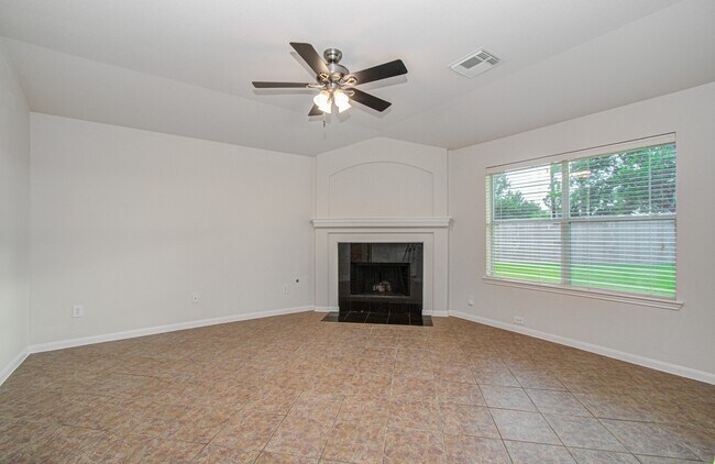 Building Photo - 1904 Roaring Springs Ct
