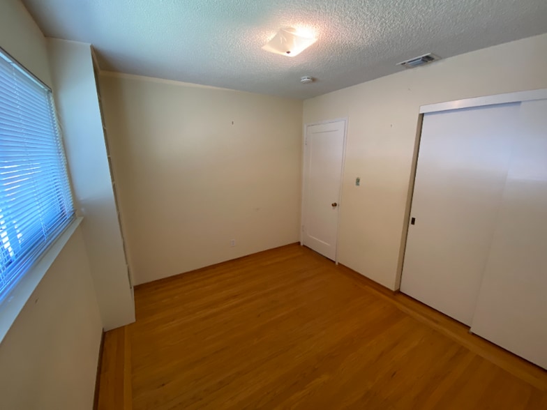 Building Photo - 6321 Leola Way