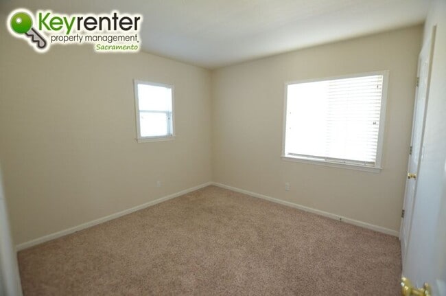Building Photo - 1845 Ardfern Way