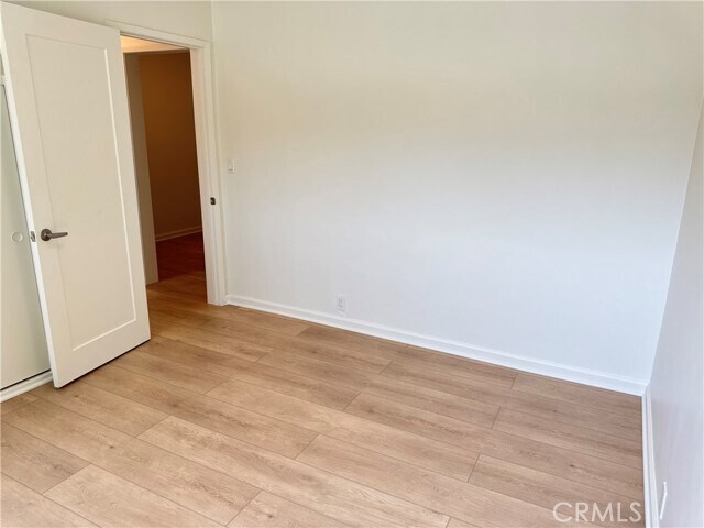 Building Photo - 251 N Oakland Ave