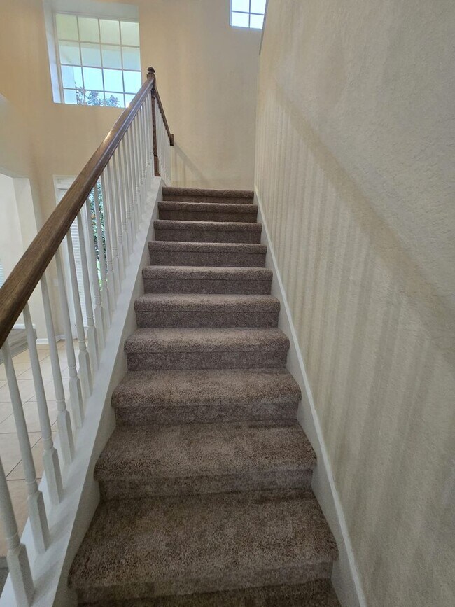 Building Photo - Beautiful home in Gated community