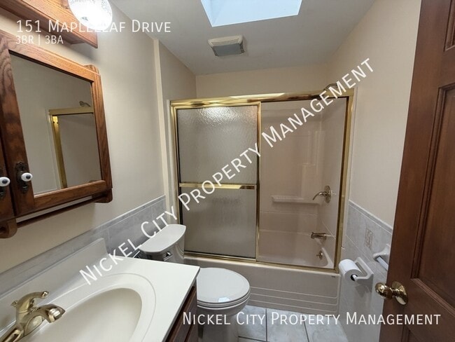 Building Photo - 151 Mapleleaf Dr