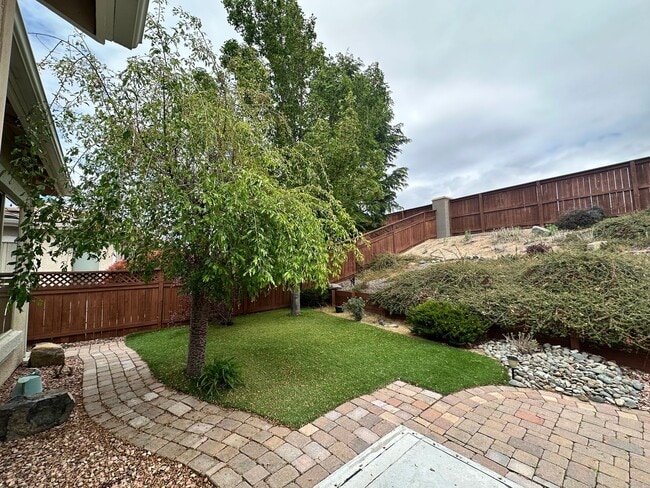 Building Photo - Toscana Charming Home in Gated 55+ Community