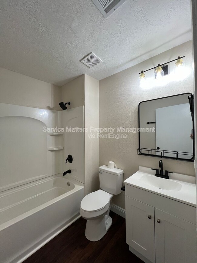 Building Photo - 1106 Doctor M.L.K. Jr Dr