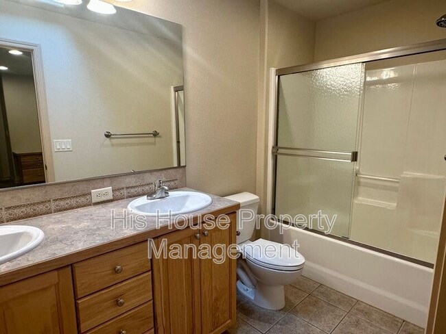 Building Photo - 3103 68th Ave Ct