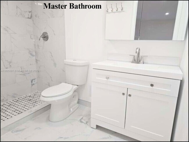 Building Photo - 10651 SW 108th Ave