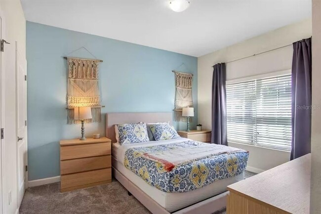 Building Photo - 4965 Windermere Ave