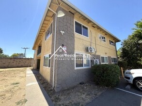 Building Photo - 4536 Ashcroft Ave