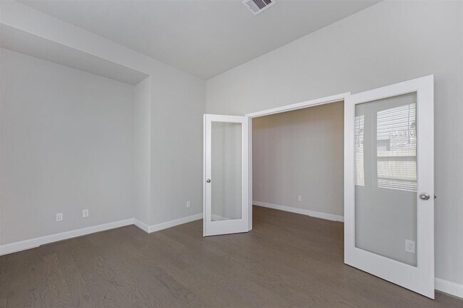 Building Photo - 8727 Arbor Trail Dr