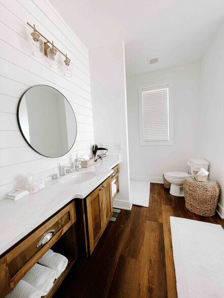 Building Photo - 2115 Loretta Parker Lane