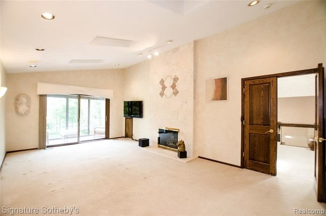 Building Photo - 2103 Pippin Ct