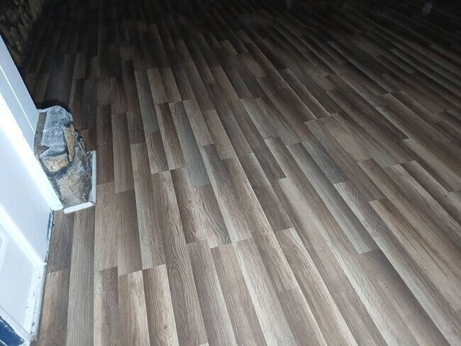 Building Photo - Spacious & Affordable Home In Lima!