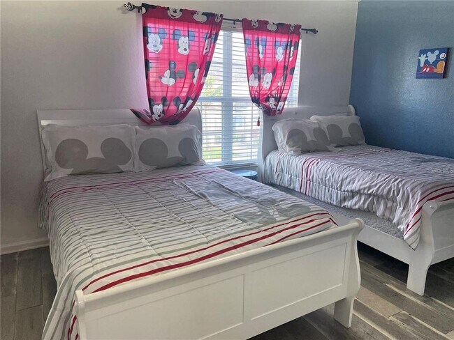 Building Photo - 2568 Maneshaw Ln