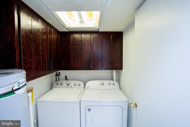 Building Photo - 413 Brandywine Ct