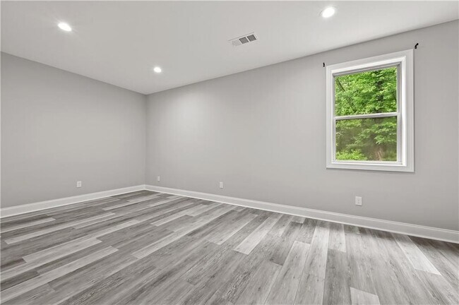 Building Photo - 9965 Cameron Parc Cir