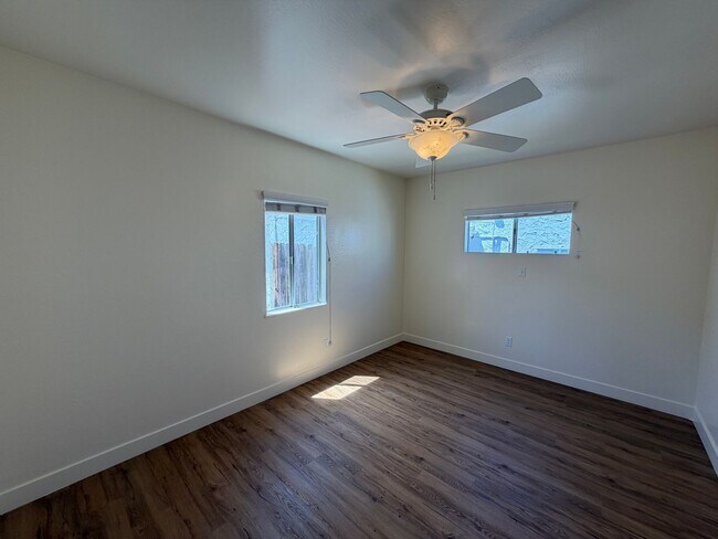 Building Photo - 749 Belmont Ave