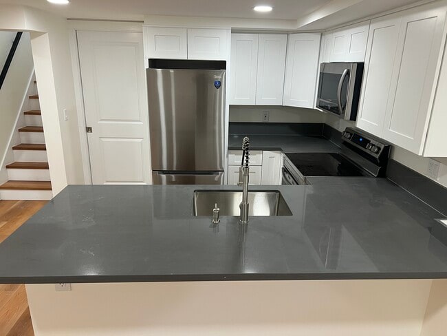 Building Photo - 4427 38th Ave SW