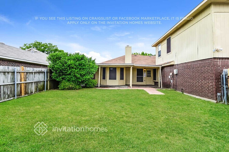 Building Photo - 2600 Trumpet Dr