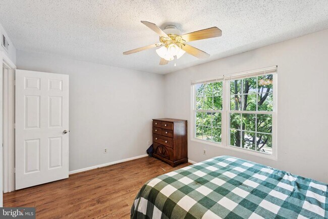 Building Photo - 9370 Caspian Way
