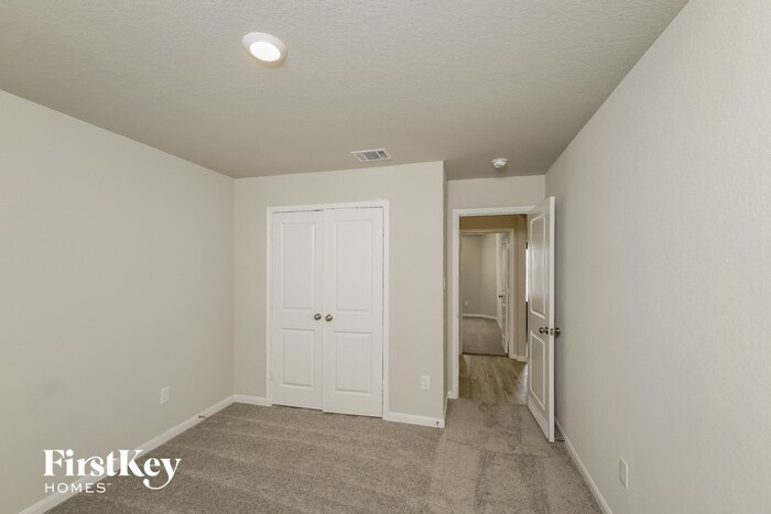 Building Photo - 6627 Hatchery Way