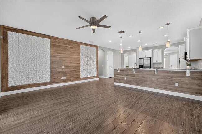 Building Photo - 3207 Palatka St